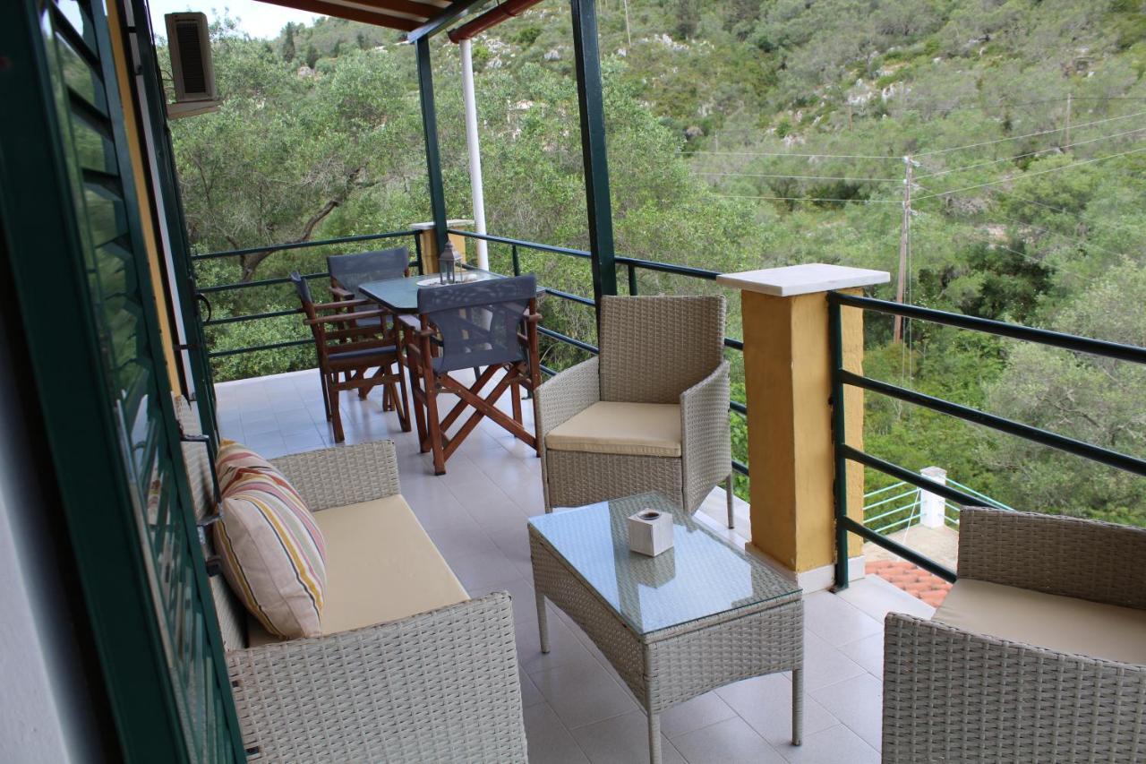 Paxos Rock Apartments Gaios Eksteriør bilde