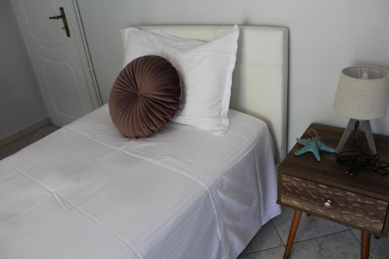 Paxos Rock Apartments Gaios Eksteriør bilde